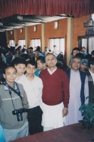 Yogi-ananda-with-his-guru-12